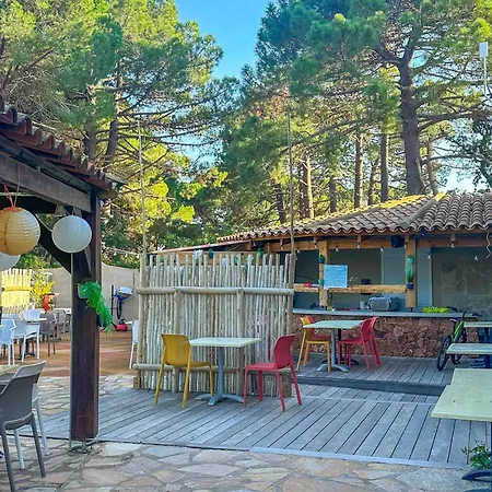 펜션 Fiori Di Cala Rossa 르씨